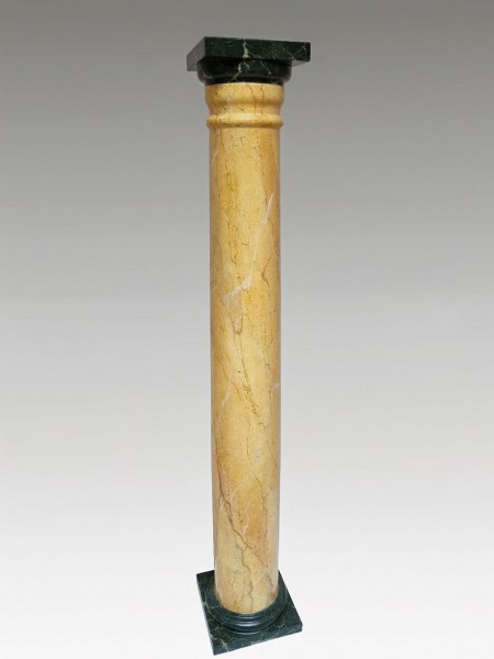 Klassieke handgemarmerde kunststof zuil van 153 cm hoog met realistische geel-beige marmerlook